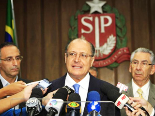 {0D089926-1C15-4902-BFCD-8E6A54408A93}_alckmin_nota